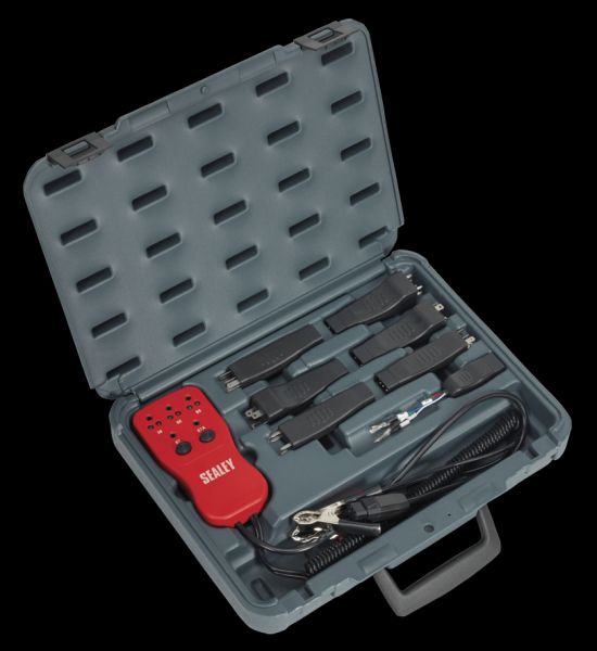 Device for testing relays