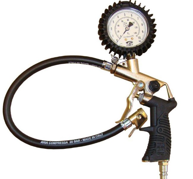 Professional pistol for inflating tires