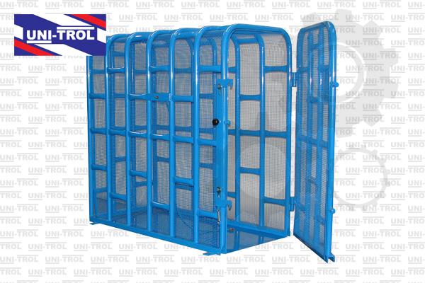 Basket for pumping tyres