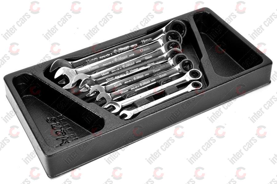 Ratcheting combination wrenches